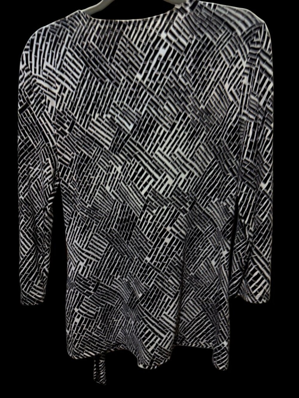 Ann Taylor Black White Abstract Graphic V-Neck Faux Wrap Tie Waist Blouse M - Picture 5 of 6